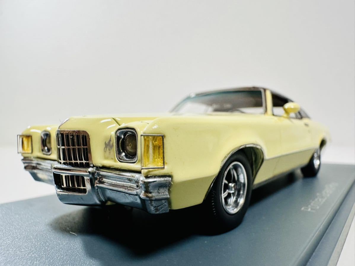 【中古】NEO Pontiac Grand Prix ミニカー 1/43 Diecast model cars Pontiac Grand Prix 1/43 Neo Hardtop Coupe